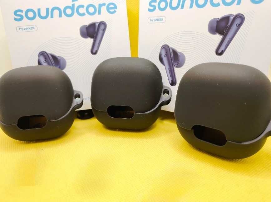 Чехол силиконовый на наушники Anker Soundcore Liberty 4 NC + карабин!