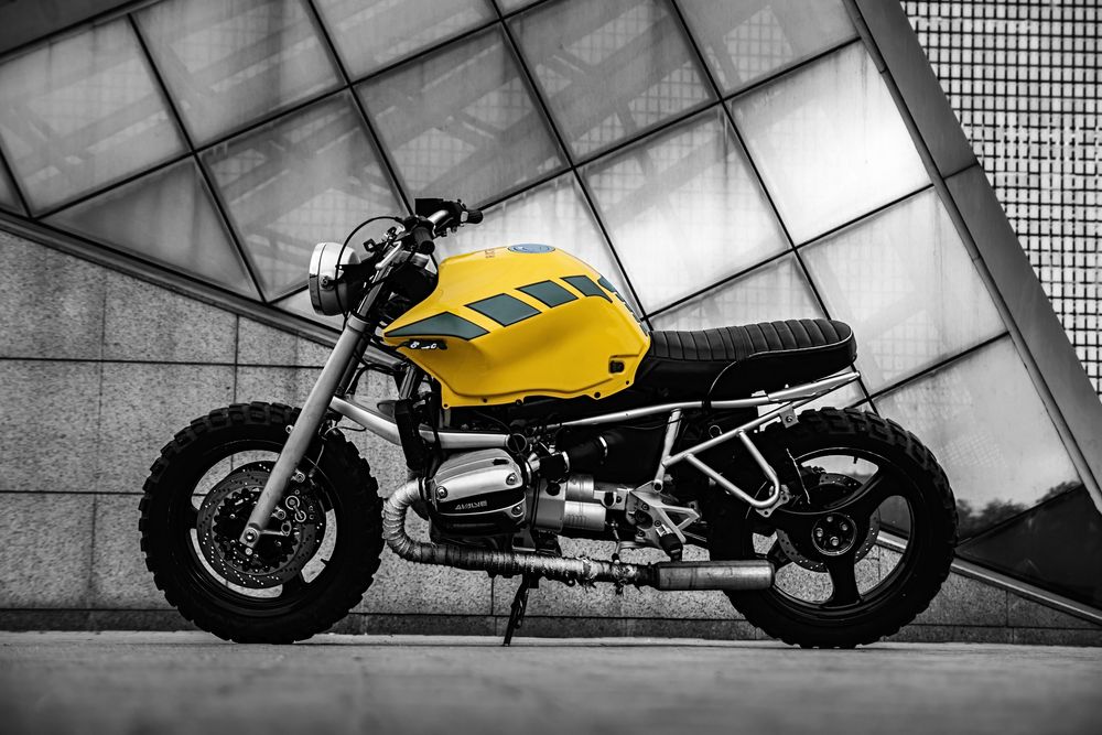 BMW r1100r custom scrambler