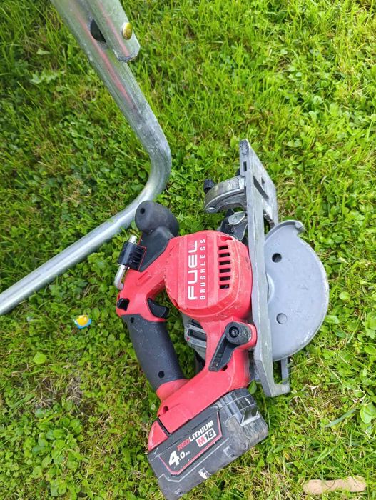 Продам пилу Milwaukee m18 ccs55