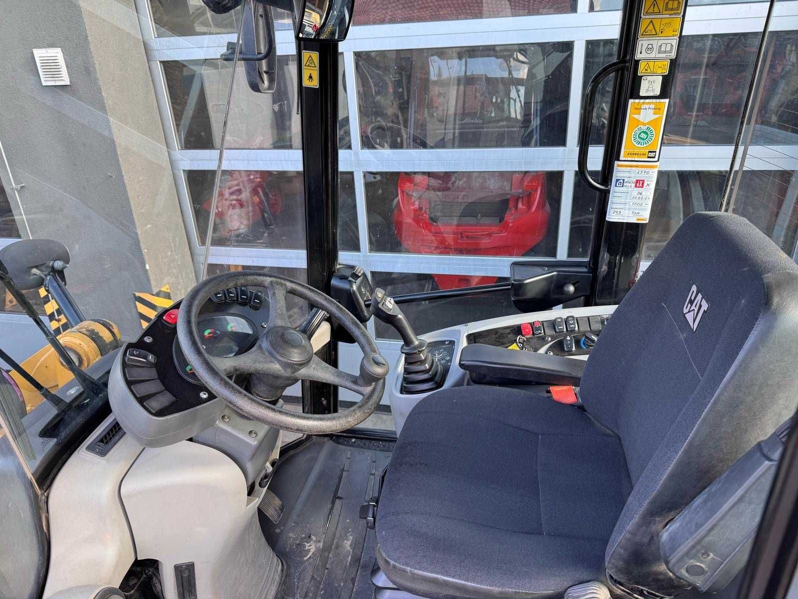 Ładowarka Caterpillar Cat 908 M 2019 rok 2997 H