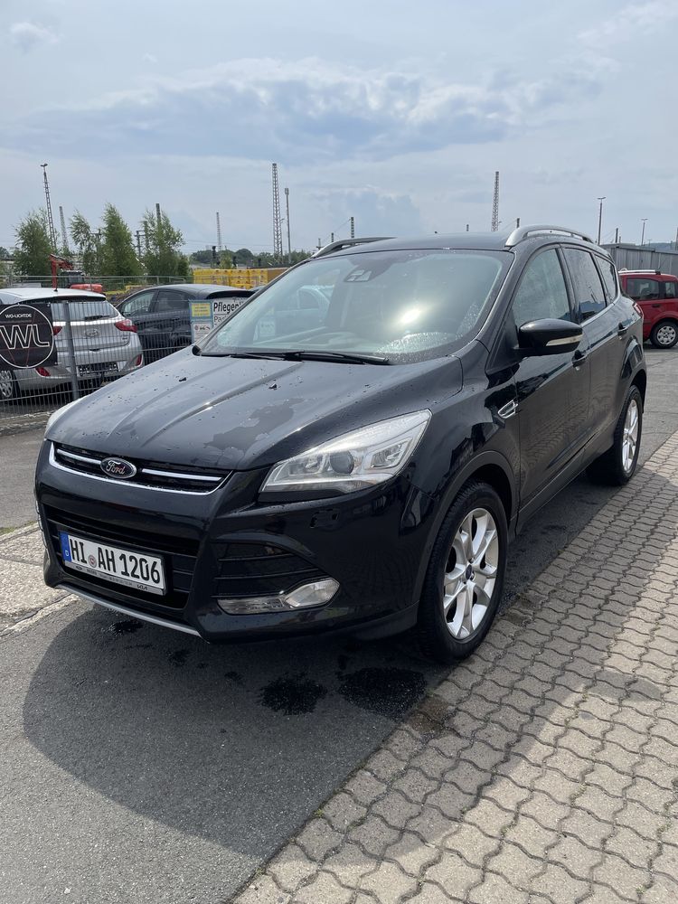 Ford Kuga Titanium Plus 4x4 drugi własciciel mozliwa zamiana