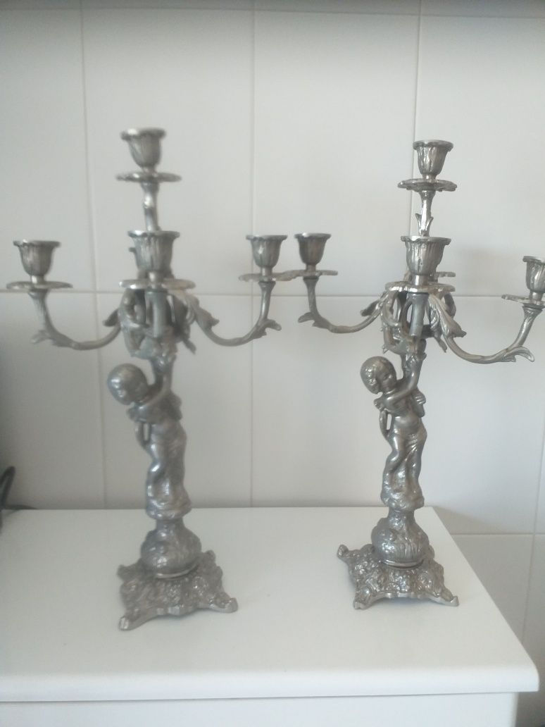 Castiçais  velas