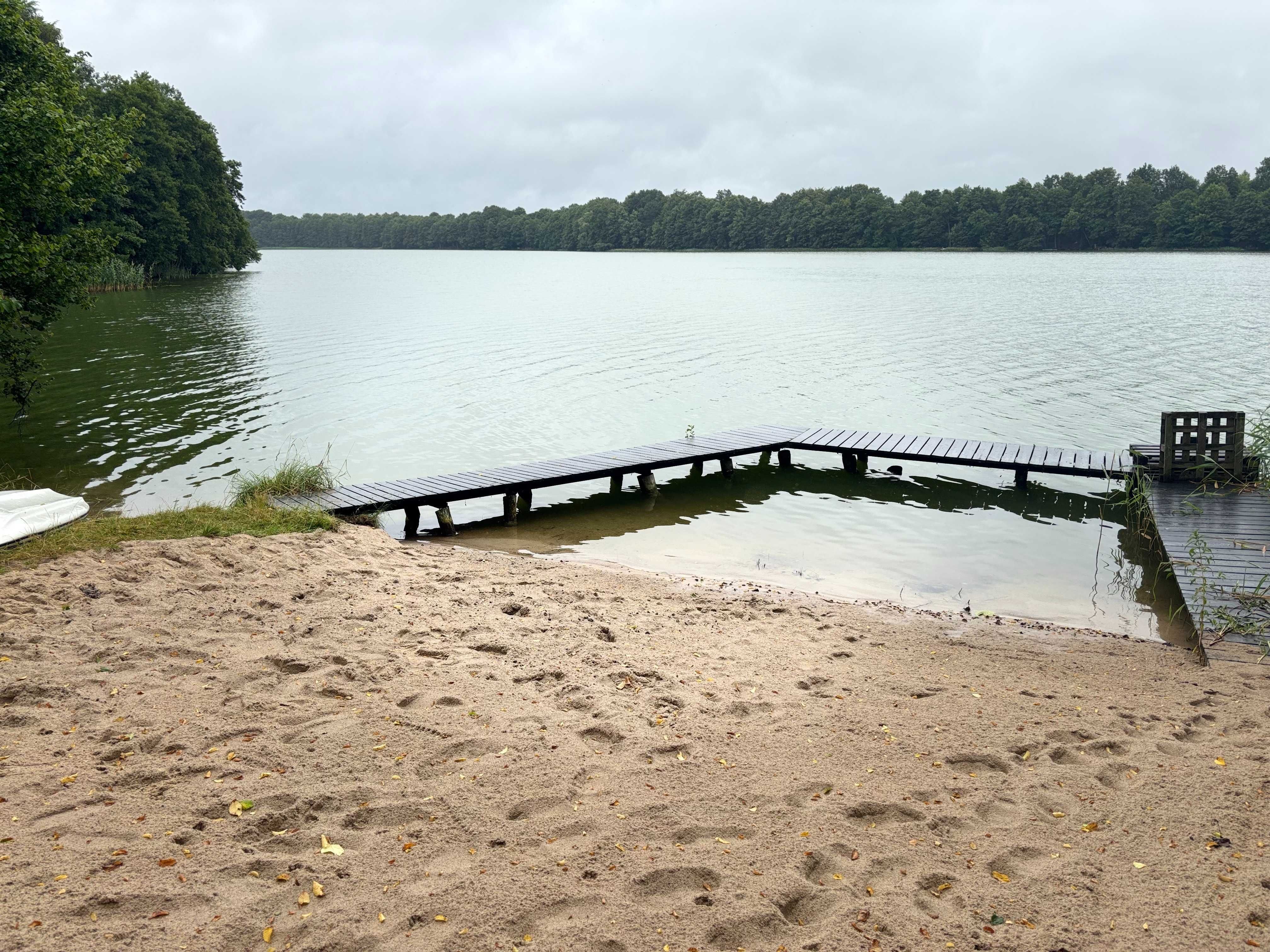 Całoroczne domki nad jeziorem z balią/jacuzzi i sauną, Kaszuby
