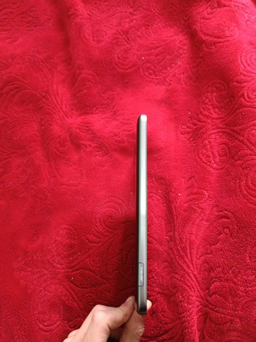 samsung galaxy tab 3 7.0 sm-t210 7" 1GB/8GB 1.2 Ггц  1024x600  Б/У