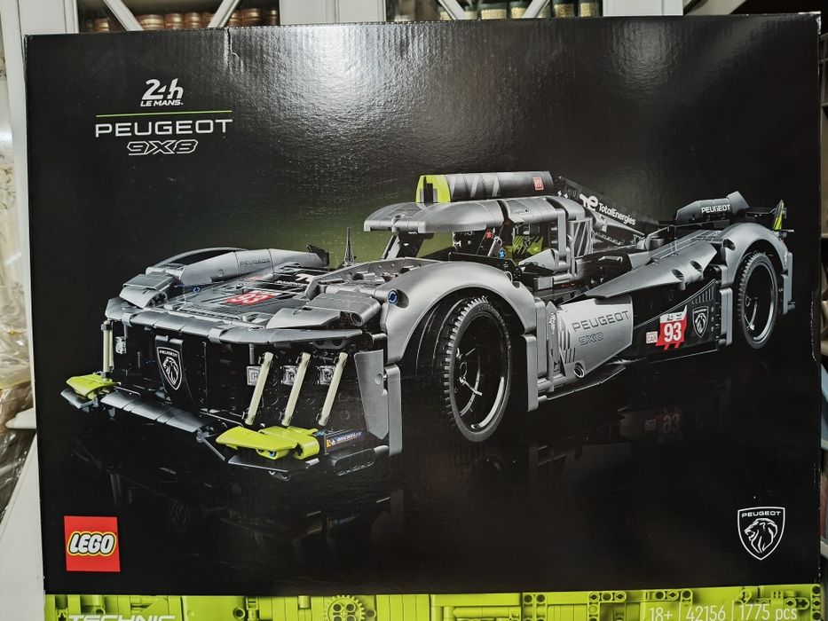LEGO Technic Peugeot 9x8 24h Le Mans