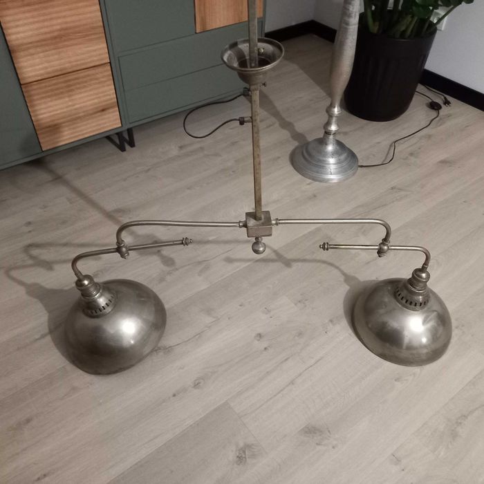 Oddam lampę w stylu loftowym