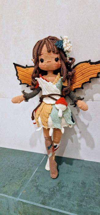 Lalka Eryn szydełkowa, 35 cm długości, ręcznie robiona