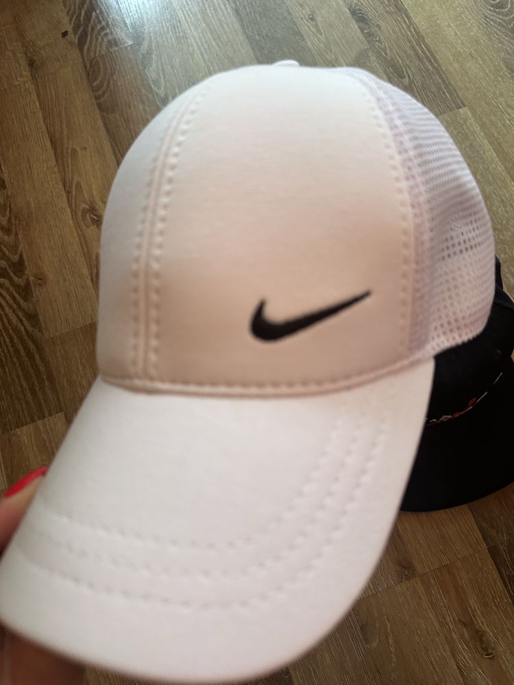 Кєпка Jordan,Nike
