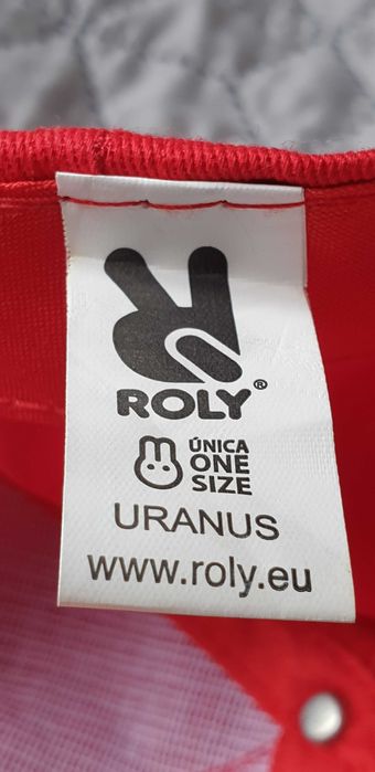 Czapka  damska z daszkiem  rozmiar 53