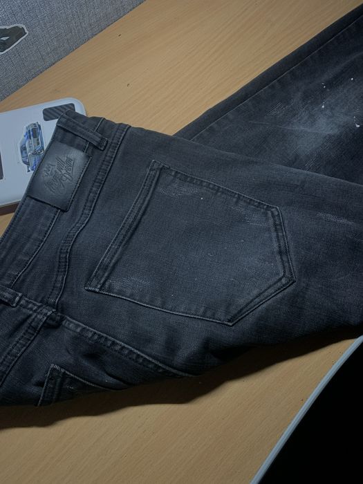 слім фіт джинси.