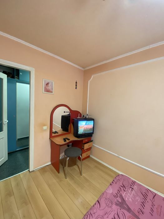 Здається подобово двокімнатна  квартира!! Документи