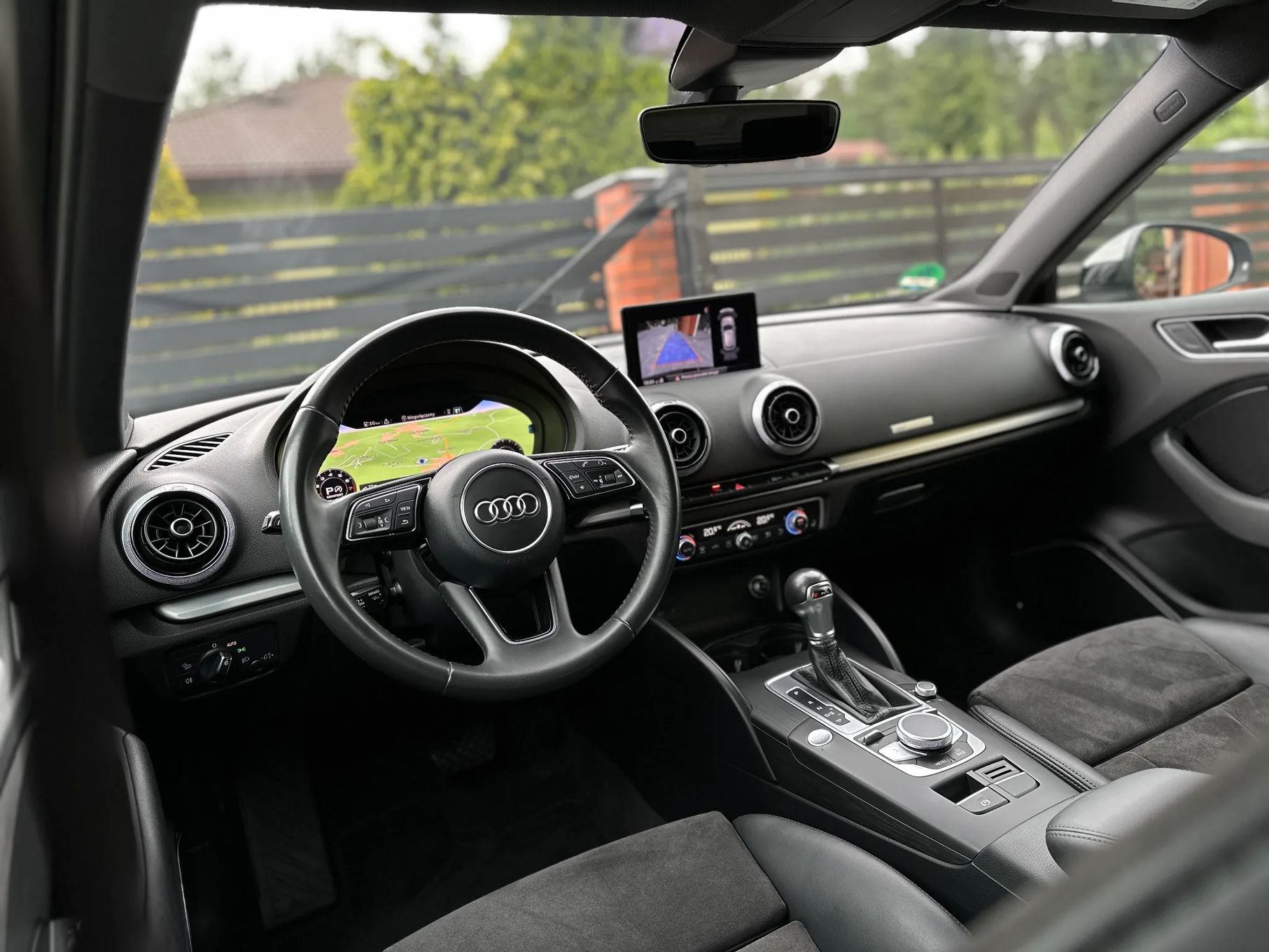Audi A3 R e z e r w a c j a