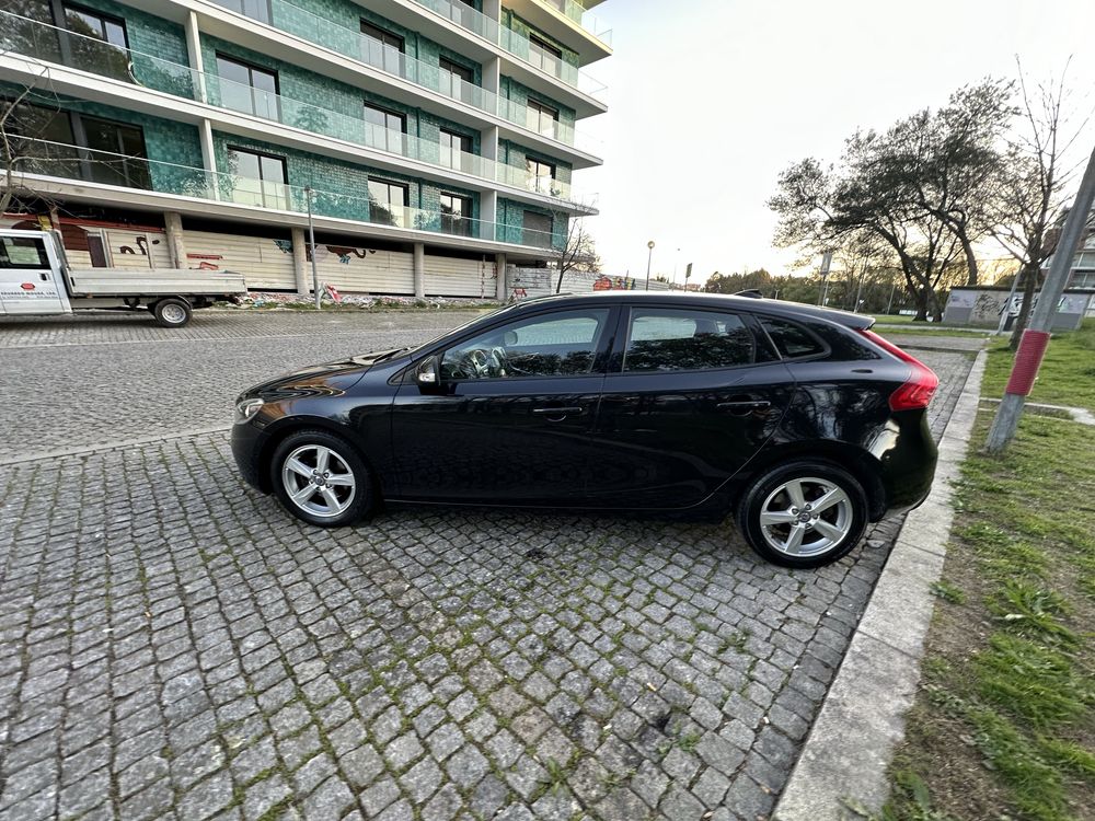 Volvo V40 1.6D de Nov2014