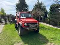 Suzuki Samurai off road