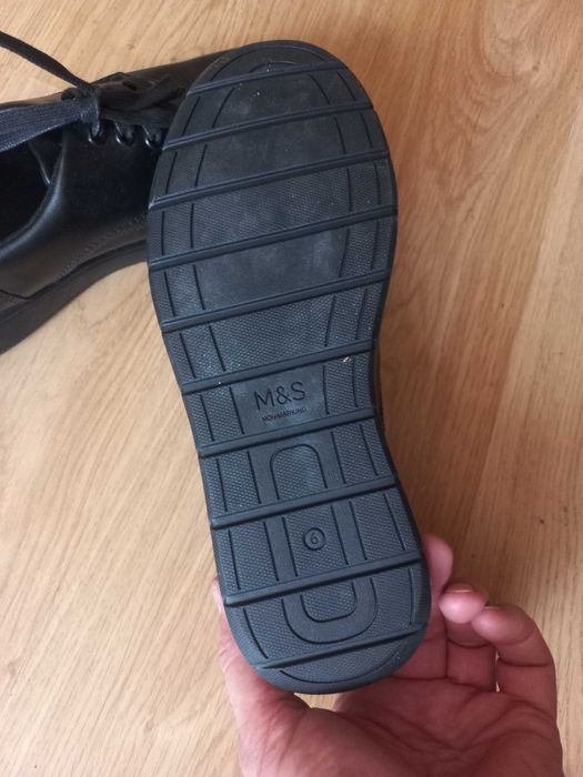 Мужские новые кожаные туфли M & S 41 p.