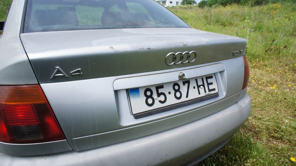 Troco ou vendo Audi A4 1.8T LER ANUNCIO!