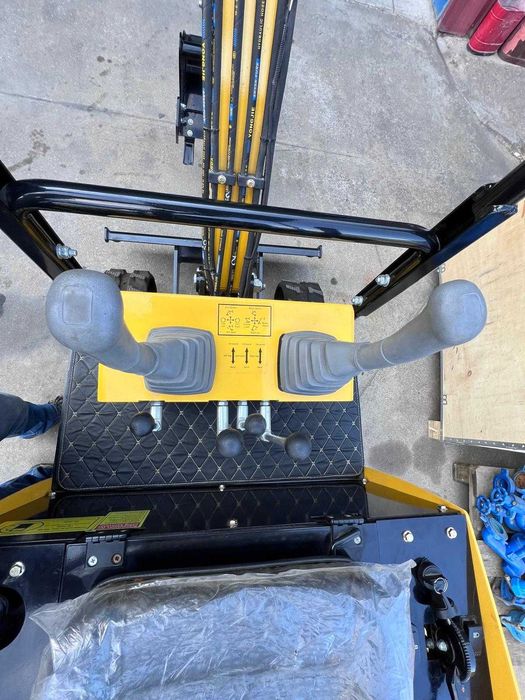 Escavadora Giratoria JPC HT12 Nova + Balde de Limpeza Baixa de Preço