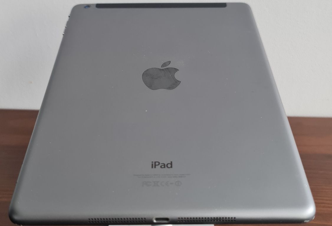 Tablet Apple IPAD AIR A1475 LTE 32GB Gwiezdna szarość IDEALNY