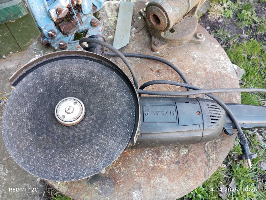 Сварочный аппарат,бензопила,Клупп ,.Болгарка, электро -дрель, плашки