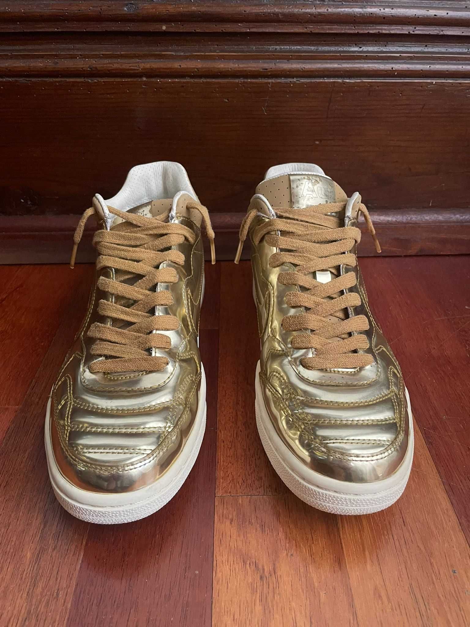 Ténis Nike Tiempo