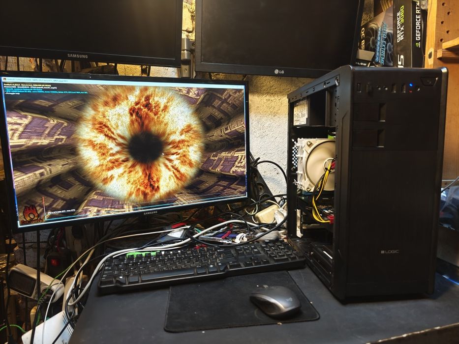 R7 1800x 16x4.0 GHz RX 570 4gb ram 16gb SSD m.2 250 HDD 1tb