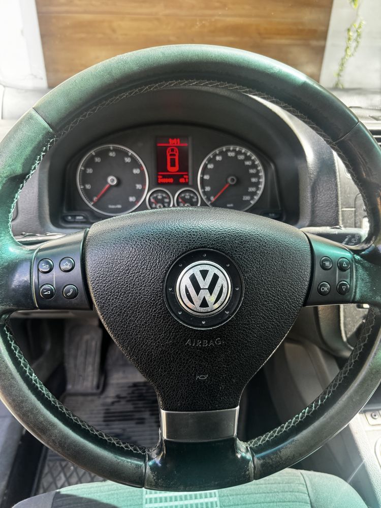 Volkswagen GolfV 1.4 75KM 2008r