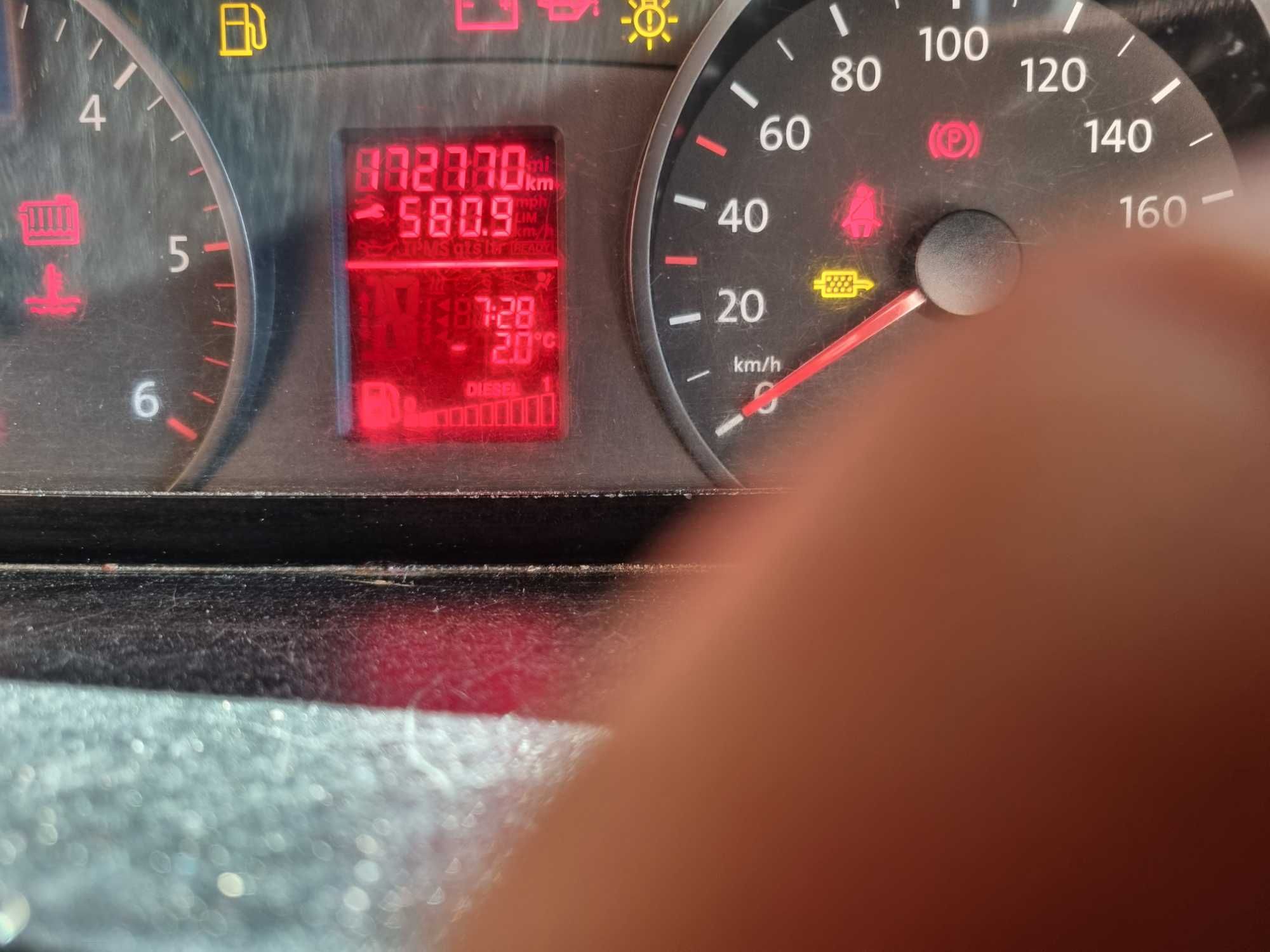 Volkswagen CRAFTER 2,0 TDI 136 konna  krajowy   7 osobowy