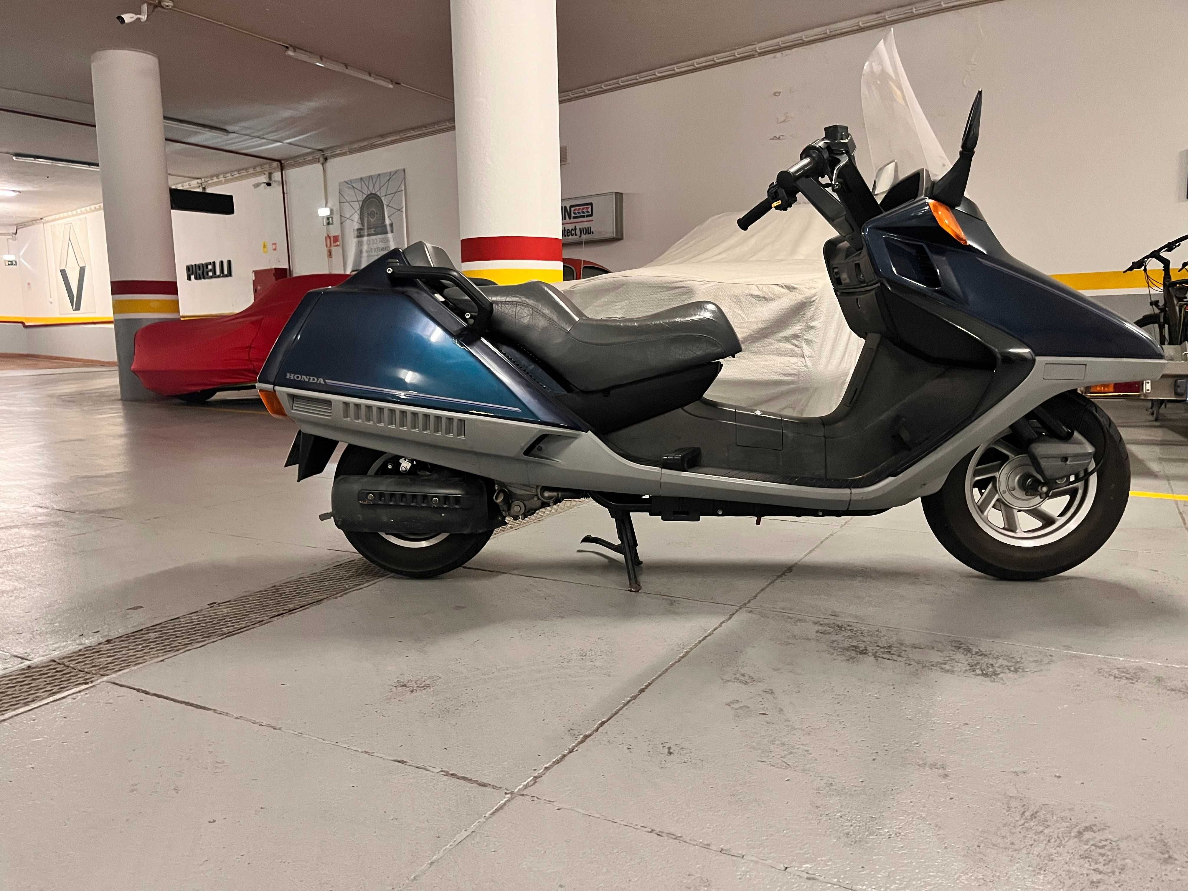 Honda CN 250 Spazio. Excelente estado!