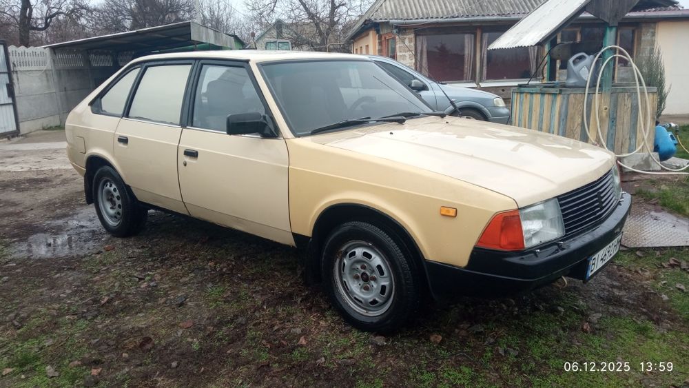 Продам Москвич 2141