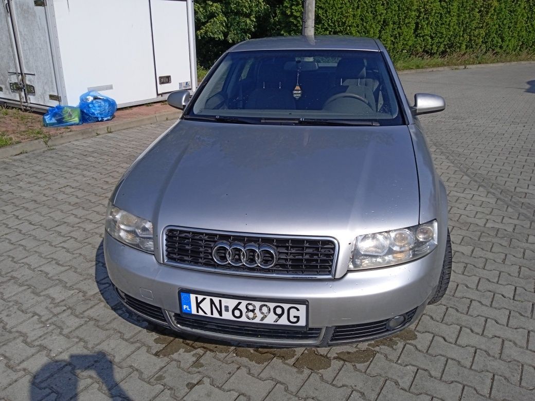 Audi A4B6 2.0 benzyna