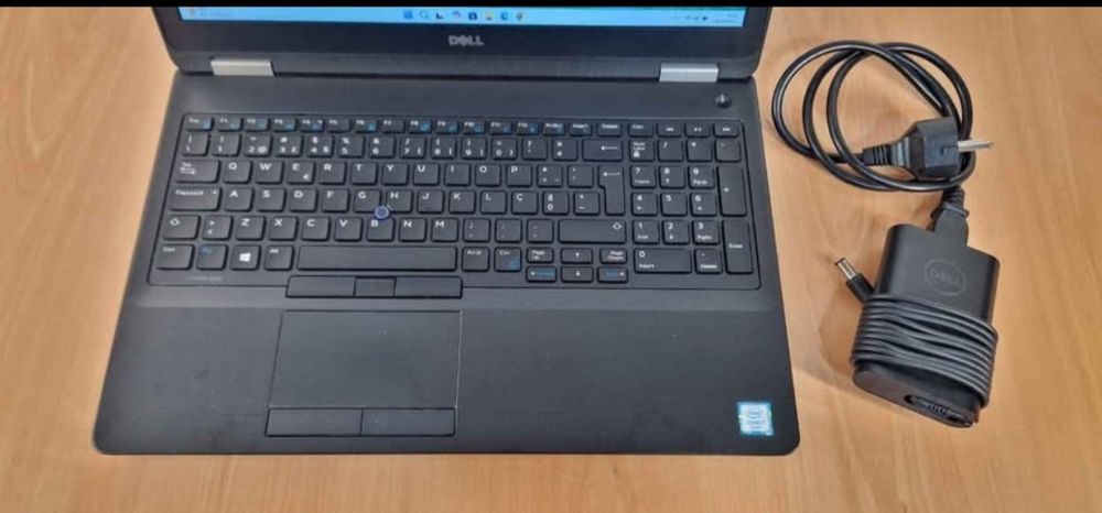 Portátil Dell i7 6ªgeração RAM 8Gb SSd NVMe 256Gb