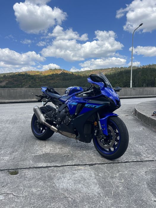 Vendo ou troco yamaha r1 2025