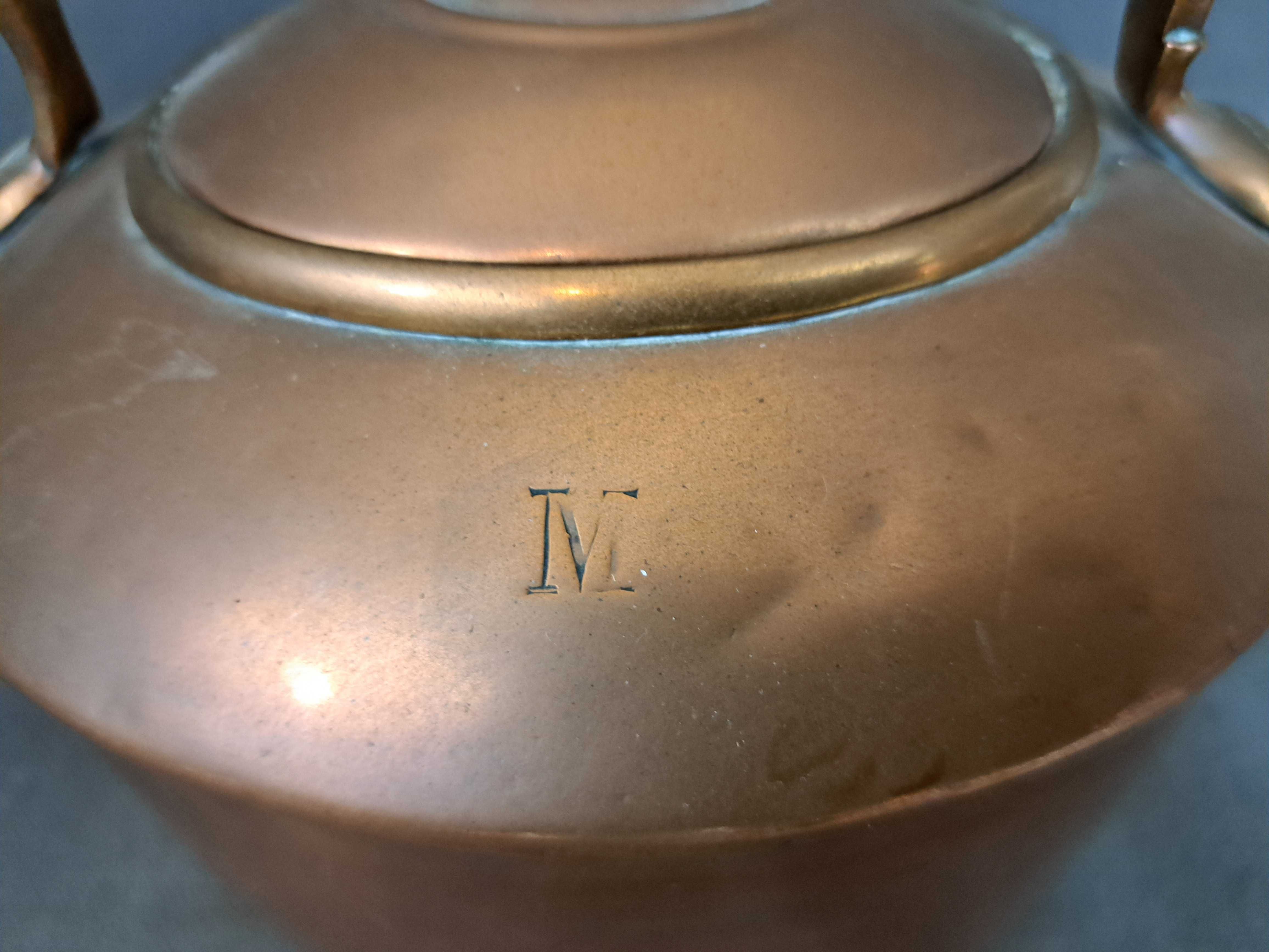 Stary czajnik miedziany, imbryk,  Sygnowany poj. 2,2 l