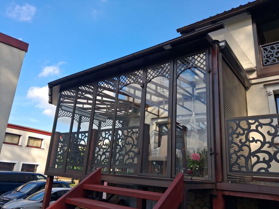 Balustrady, ogrodzenia, konstrukcje stalowe