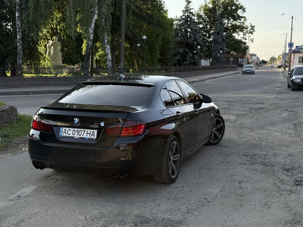 Продам БМВ F10 520d