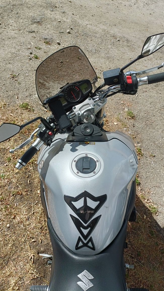 Suzuki GSR 600 - Naked
