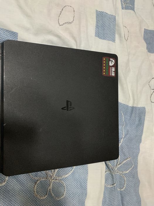 Продам ps4 500гб