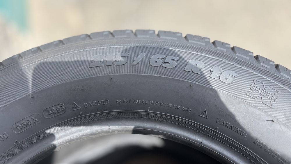 Komplet michelin 215/65/16 z 2023 roku 6mm