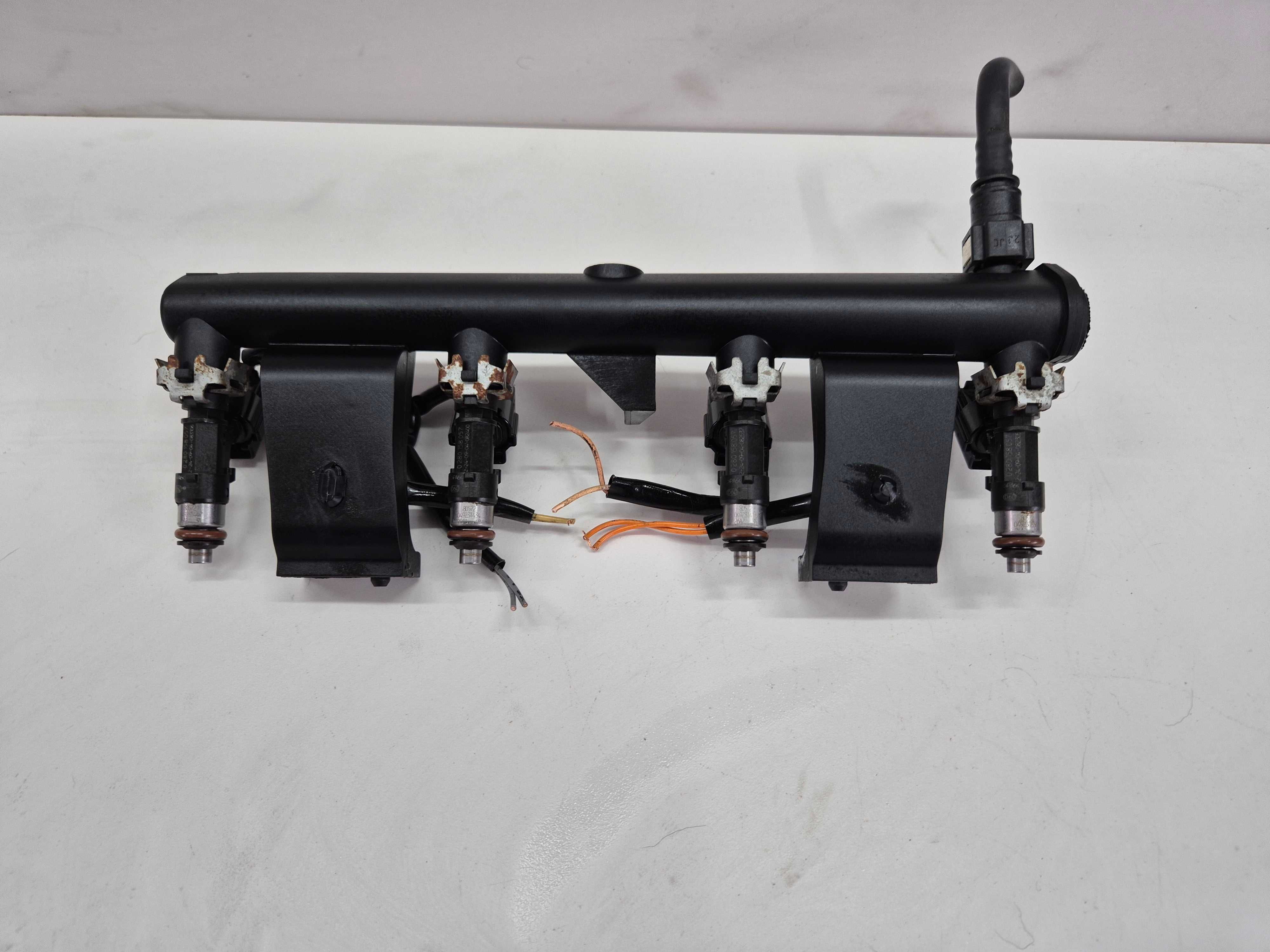 CITROEN C4 peugeot 1.6 benzyna listwa wtryskowa wtryski komplet wtrysk