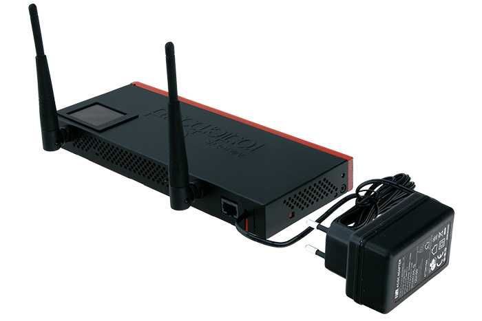Router MikroTik RB2011UiAS-2HnD-IN