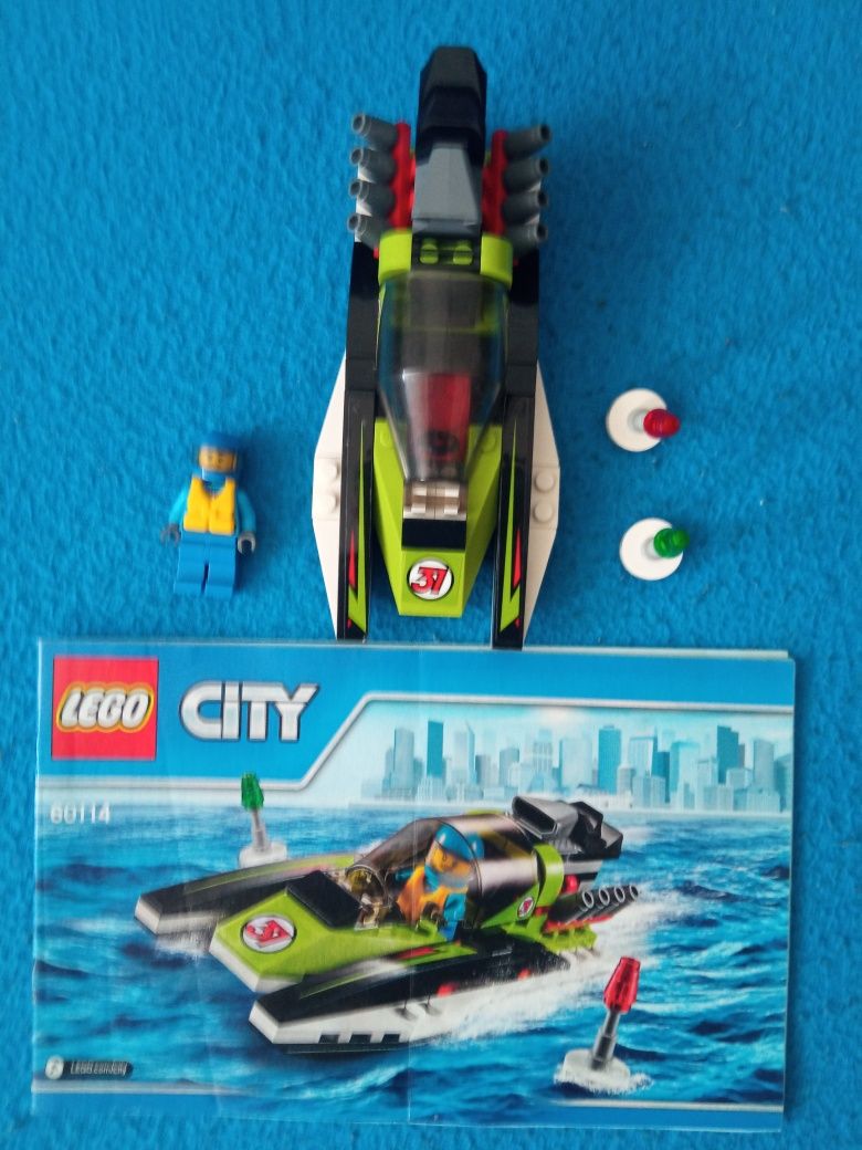 LEGO City 60114 - Łódź wyścigowa