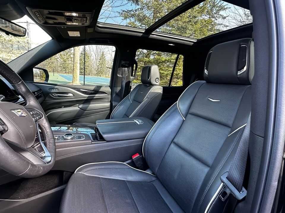 2022 Cadillac Escalade SPORT