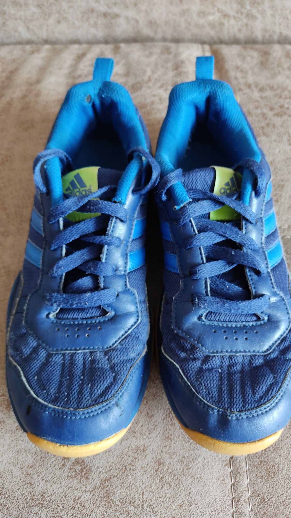 Кроссовки  Adidas 36,5p.