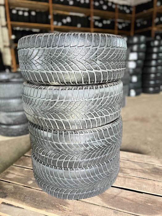 235/45 R18 98T Goodyear UltraGrip Ice 2 Шини зима