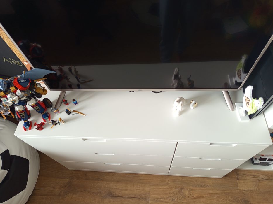 Sprzedam komodę Ikea 6 szuflad kolor biały