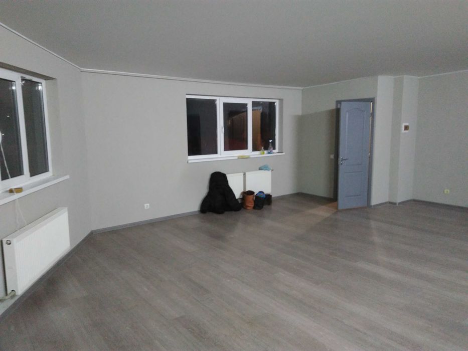 Часть дома можнo под коммерцию ,крошня, 160 м²