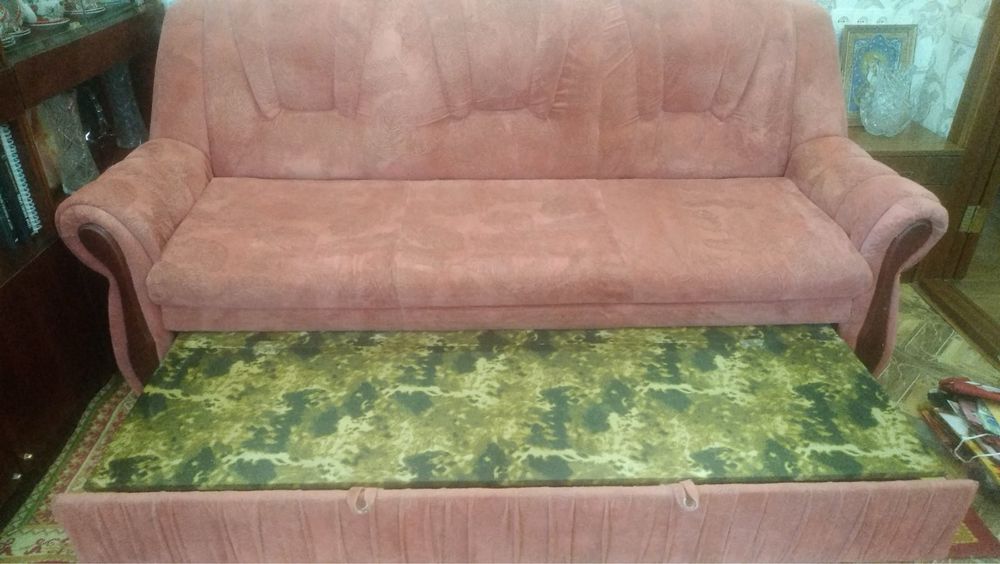 Продам диван в хорошем состоянии