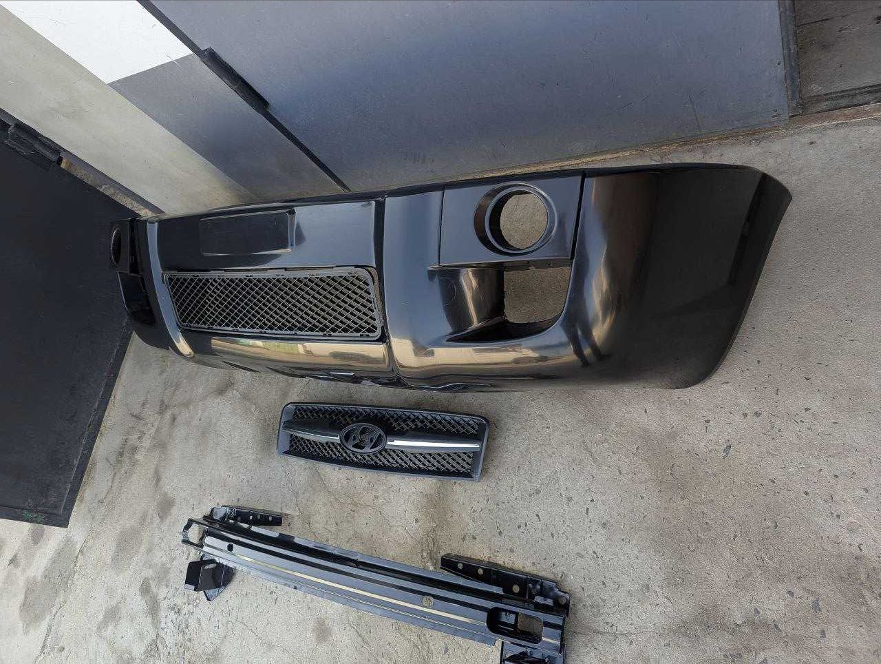 Бампер передній Hyundai Tucson 2004-2010 Хюндай Туксон