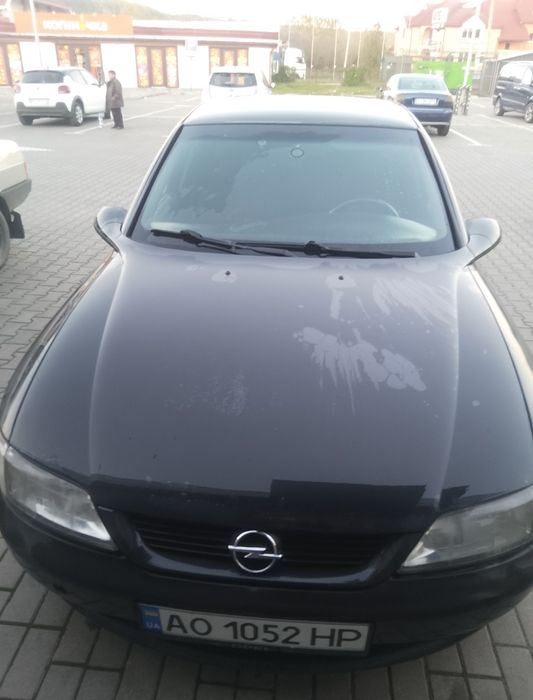 Автомобіль Опель Вектра Б