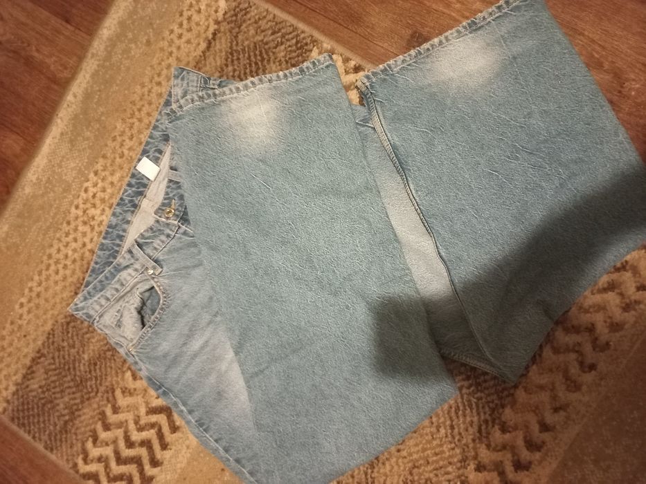 Продам джинсы широкие женские L